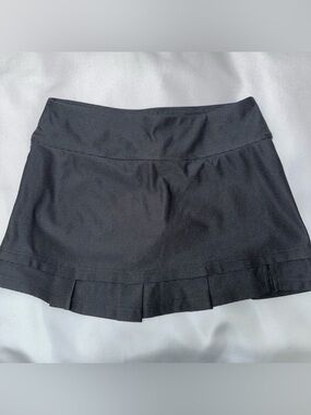 Bolle tech tennis Skort black athletic fabric with Pleated Hem ladies small